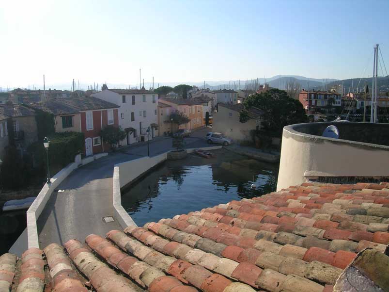 Ile des Pins: View from the upper terrasse