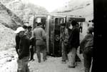 Buss blockerar v�gen