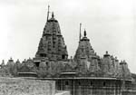 Inne i fortet: Jain tempel