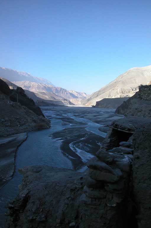 The upper Khali Gandaki river during dry season