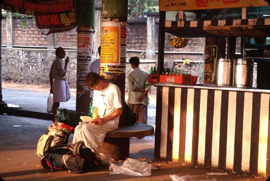Aluva Robert in bus station