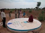 Rajasthan, Pokaran: Un 'taanka' fabriqu� par GRAVIS
