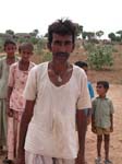 Rajasthan, Pokaran: Des fermiers aid�s par GRAVIS