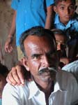 Rajasthan, Pokaran: Des fermiers aid�s par GRAVIS