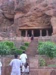Karnataka, Badami: Les temples creus�s � m�me la falaise