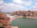 Karnataka, Badami: Le lac de Bhutanatha
