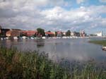 �hus