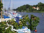 �hus