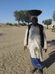 ... les porteurs de sable ...