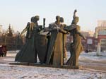 En staty vid det moderna Tretiakov!mus�et