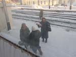 Babushkor s�ljer i kylan