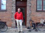 65150 Copenhague: Leif devant son appartement