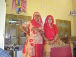 Typiska kvinnokl�der i Rajasthan