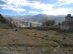 Au loin, la vall�e de l'Indus