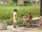 Les enfants de l'ancien village