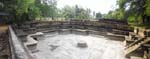 Kumara Pokuna: Det kungliga badet