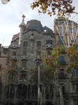 ... casa Batll� bredvid