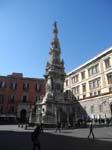 Piazza del Ges� Nuovo: l'ob�lisque Guglia