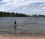 Lara et Robban � Smedsuddsbadet
