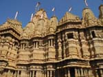 Le Chandraprabhu temple Jain ...