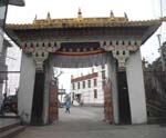 Tharpa Choling Buddhist-kloster ...