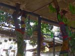 En utomhusrestaurang i n�rheten ...