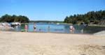 L'eau est bonne � la petite plage !