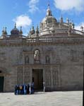 ... des soeurs devant Saint-Jacques