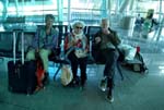 Affam�s, on d�jeune � l'aeroport de Porto