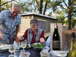 <i>Le camping:</i> la tente pour Robban et Ghislaine