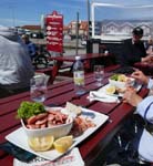 The shrimps in the harbor are excellent !
