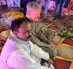 ... son p�re <i>Subodh</i> ...