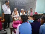 <i>Karja:</i> Government School ... varm mottagning ...