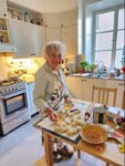 Ghislaine bakes buns