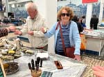 <i>Set�bal:</i> wine and oysters at the big market